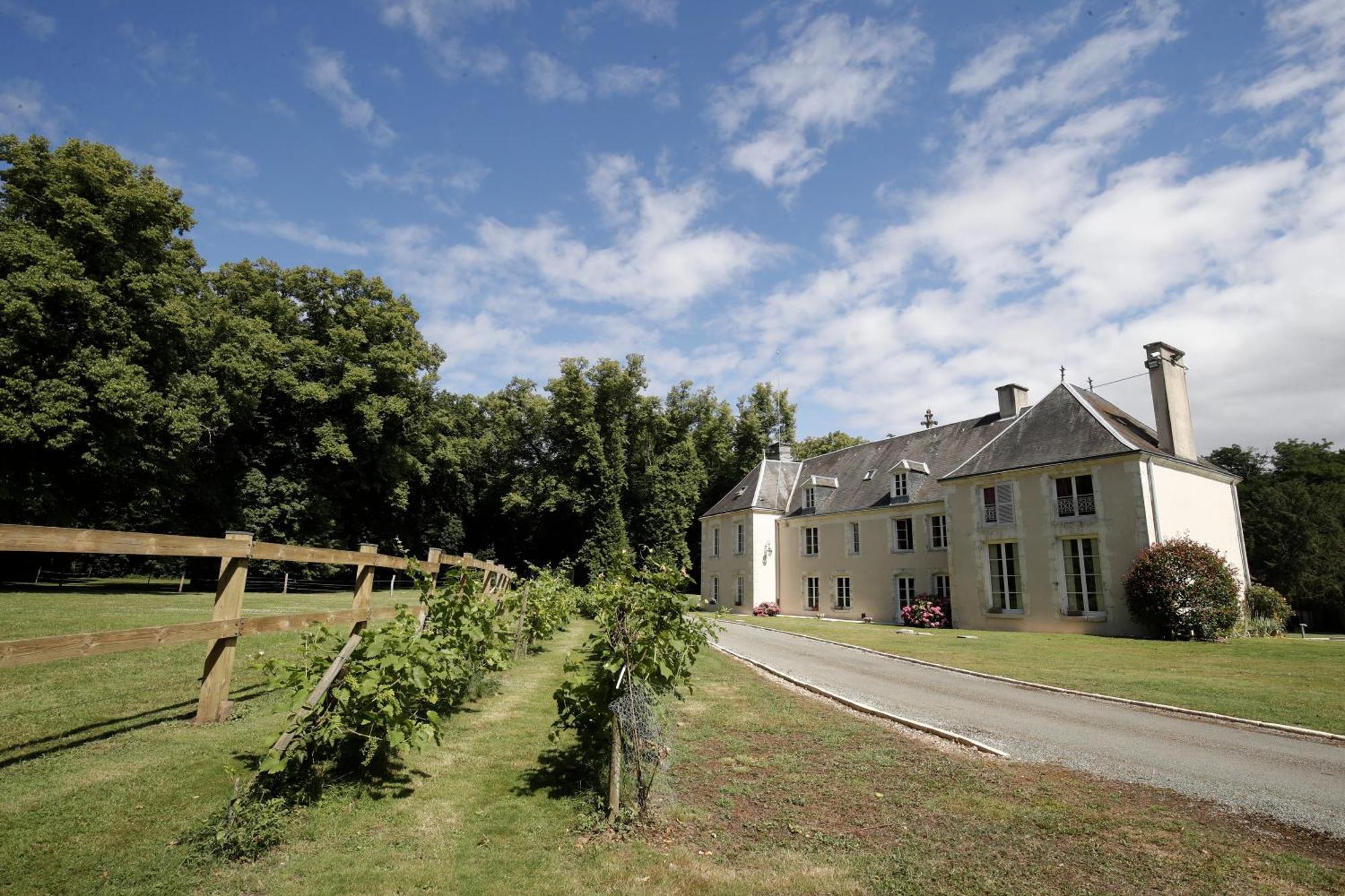 Chambres D'Hotes Chez Sylvie Donnemain-Saint-Mames Exteriör bild