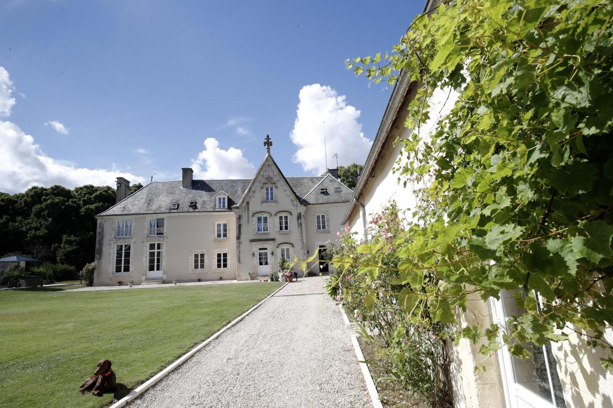 Chambres D'Hotes Chez Sylvie Donnemain-Saint-Mames Exteriör bild