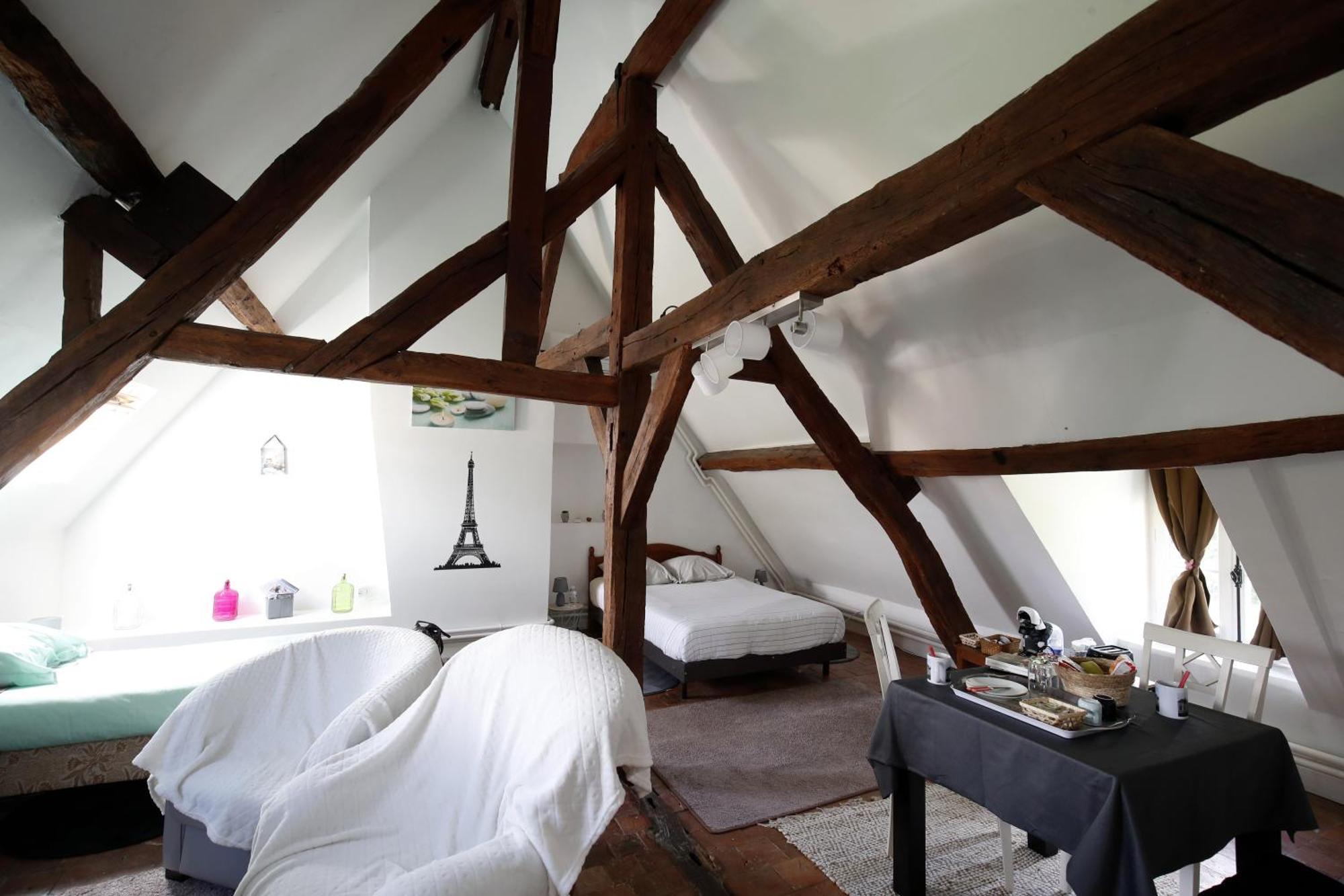 Chambres D'Hotes Chez Sylvie Donnemain-Saint-Mames Exteriör bild
