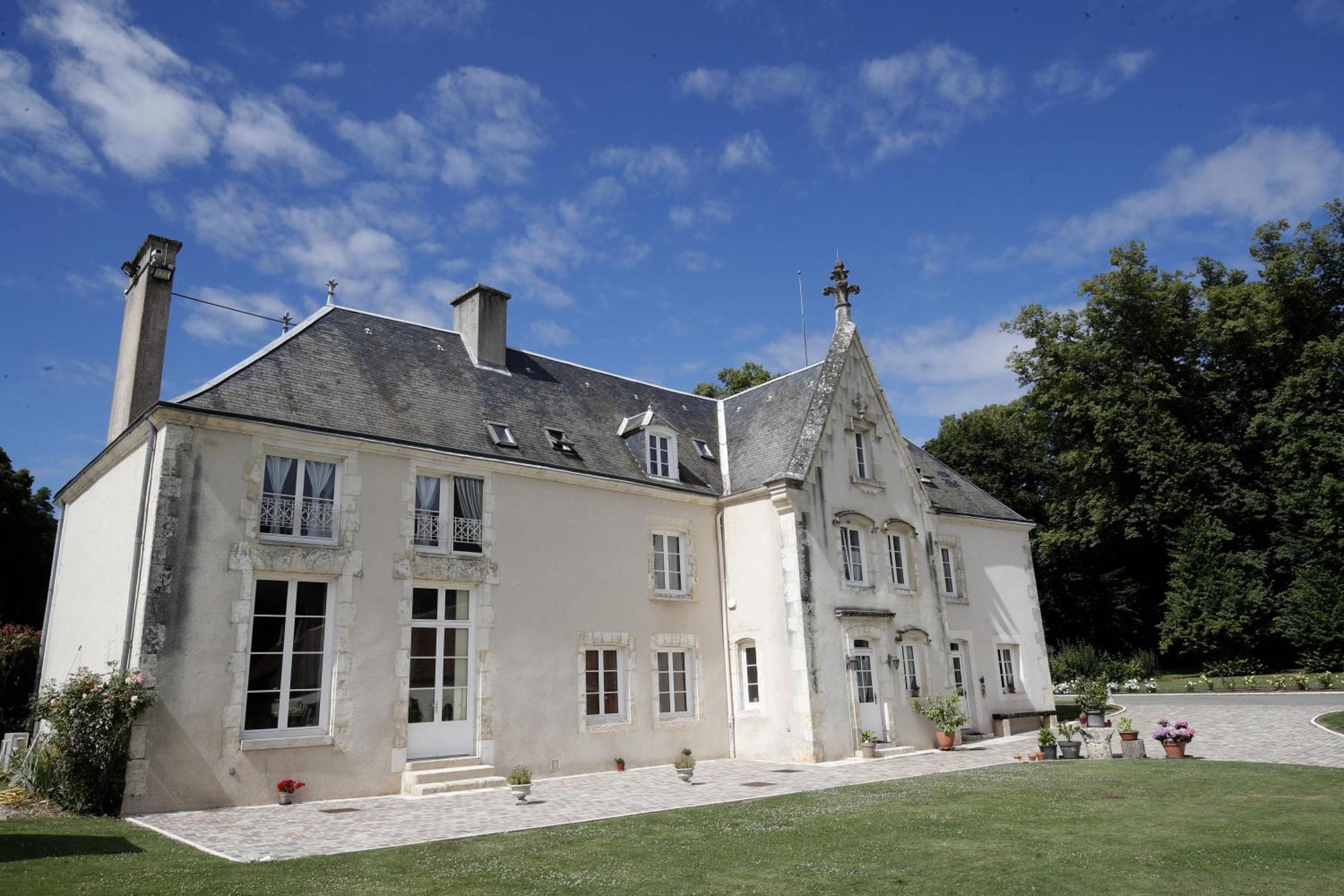 Chambres D'Hotes Chez Sylvie Donnemain-Saint-Mames Exteriör bild