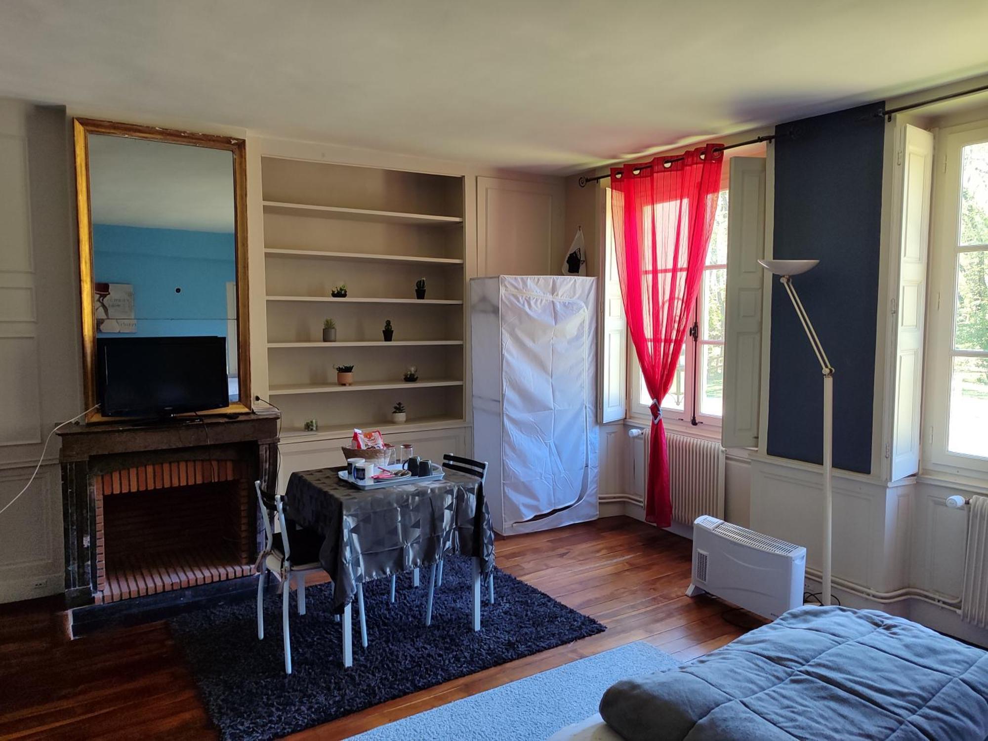 Chambres D'Hotes Chez Sylvie Donnemain-Saint-Mames Exteriör bild
